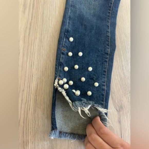 Zara Basic. Women's Blue Pearl Embellished Jeans 👖🧋 - Picture 5 of 14